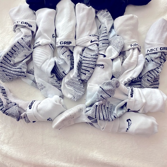 10 pair of long socks & six short socks. Nike long athletic socks. - Picture 2 of 4